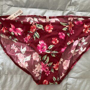 NWOT beautiful satin Blush Love floral bikini panty size L